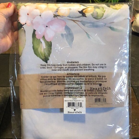 Creative Brands Faithworks-Wall Banner, 39 x 55-Inch, Never Regret being kind - Picture 4 of 5